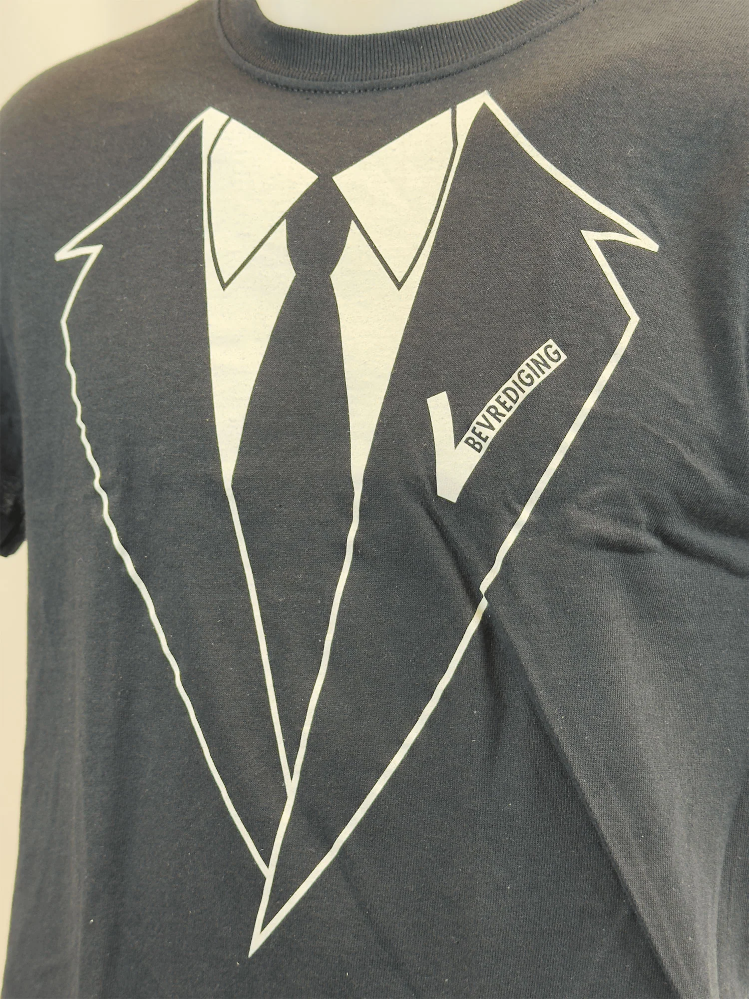 Mooi Wark | T-shirt "Smoking" - Image 2